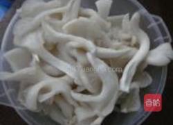 黄豆酱拌平菇的做法图解1