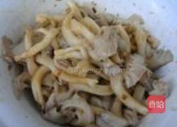 黄豆酱拌平菇的做法图解4