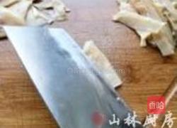 炖墨鱼排骨汤的做法图解3