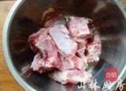 炖墨鱼排骨汤的做法图解4