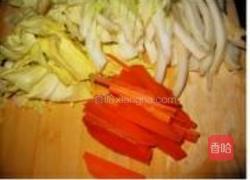 火腿杂炒菜篮子的做法图解2