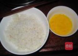 腊肠蛋炒饭的做法图解2