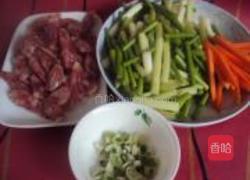 蒜苔炒腊肠的做法图解3