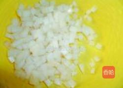 生菜牛肉萝卜粒的做法图解2