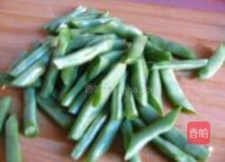 土豆四季豆烧鸡腿的做法图解3