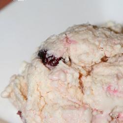 干白樱桃果酱冰激淋的做法[图]