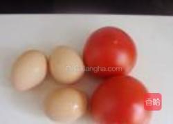 番茄炒鸡蛋的做法图解1