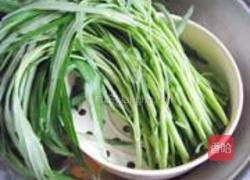 蒜茸空心菜的做法图解1