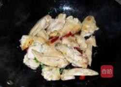 菜花烧鸡翅的做法图解4