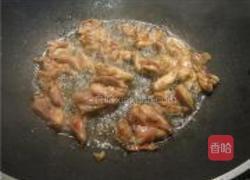 黄豆角炒鸡腿肉的做法图解3