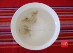 冰糖燕窝的做法图解2