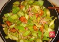 芹菜杂炒的做法图解8