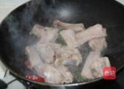 红烧茭白排骨的做法图解2