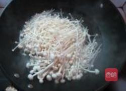 炝拌金针菇的做法图解2