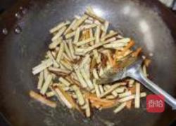 西芹香干小炒的做法图解7