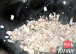 番茄炒三丁的做法图解2