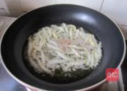 香酥银鱼的做法图解8