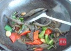 双椒炒鱼皮的做法图解8