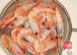 酸甜泡菜北极虾的做法图解3