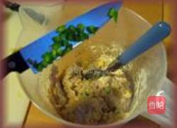 英式金枪鱼粟米色拉的做法图解6