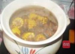 玉米炖鸡爪的做法图解10