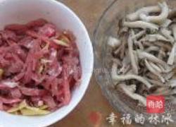 蟹味菇抄牛肉丝的做法图解1