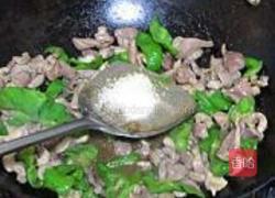 青椒炒鸡胗的做法图解8