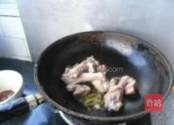 鸭腿炖豆角的做法图解4