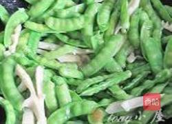 软荚豌豆炒春笋的做法图解13