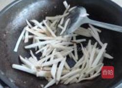 杏鲍菇炒肉丝的做法图解5