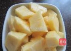 菠萝虾球的做法图解2