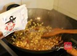 黄豆芽炒猪皮的做法图解10