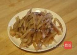 黄豆芽炒猪皮的做法图解4