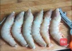 海虾炒滑蛋的做法图解2