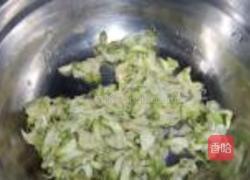 槐花鸡蛋烙的做法图解3