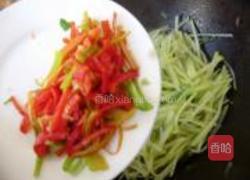 土豆丝炒辣椒丝的做法图解4
