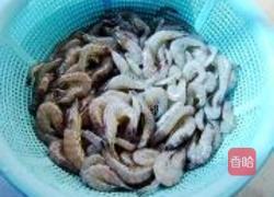 酱油小虾的做法图解1