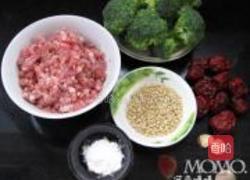 麦枣甘草肉丸汤的做法图解1