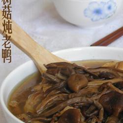 茶树菇炖老鸭的做法[图]
