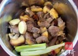 酸汤牛腩的做法图解6