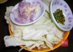 手撕辣包菜的做法图解1