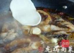 地锅黑鱼的做法图解12
