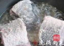 地锅黑鱼的做法图解3