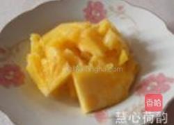 菠萝酱汁咕噜土豆球的做法图解7