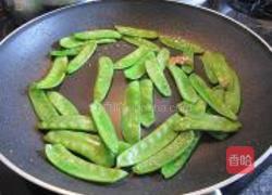 荷豆洋葱炒鱼柳的做法图解5