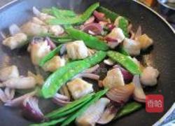 荷豆洋葱炒鱼柳的做法图解8