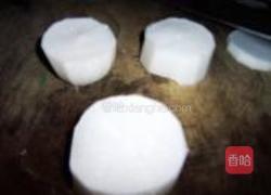 茄汁菊花萝卜的做法图解2
