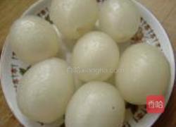 红毛丹糯米莲子粥的做法图解2