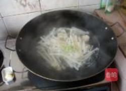 萝卜丝生鱼汤的做法图解5