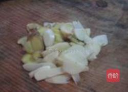 雪菜地木耳的做法图解2